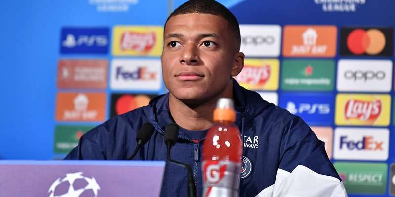 Chủ tịch PSG sẽ trảm hay tiếp tục cưng chiều Mbappe?